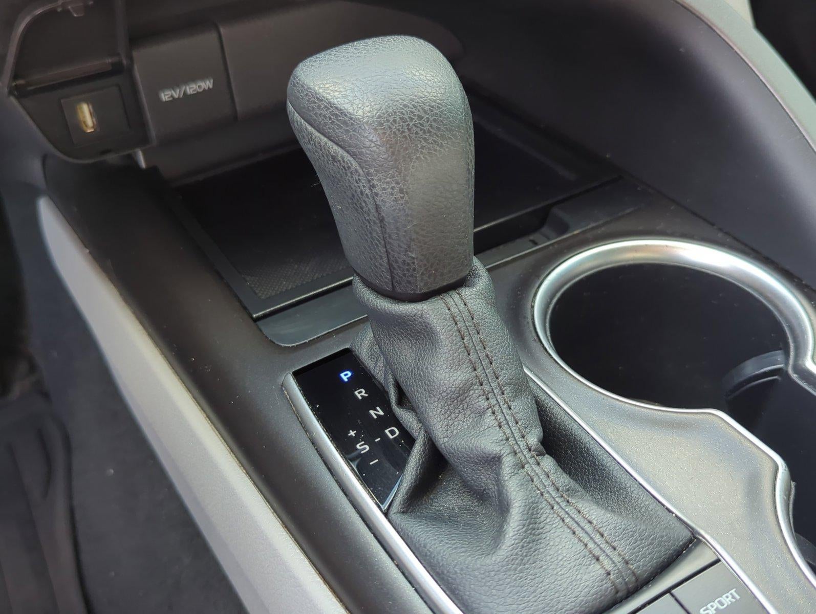 2022 Toyota Camry LE Auto (SE)