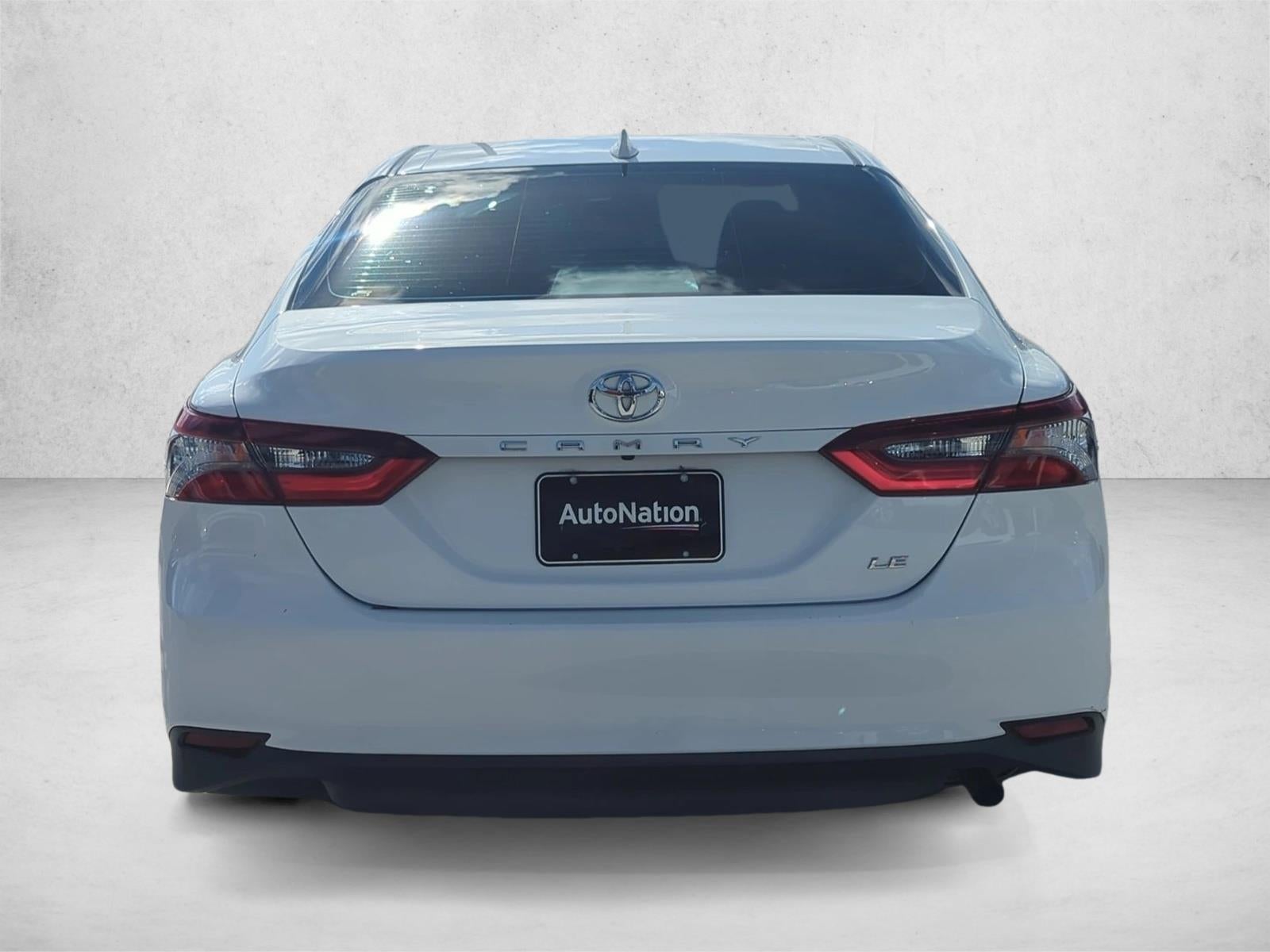 2022 Toyota Camry LE Auto (SE)