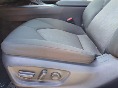 2024 Toyota Camry LE Auto (SE)