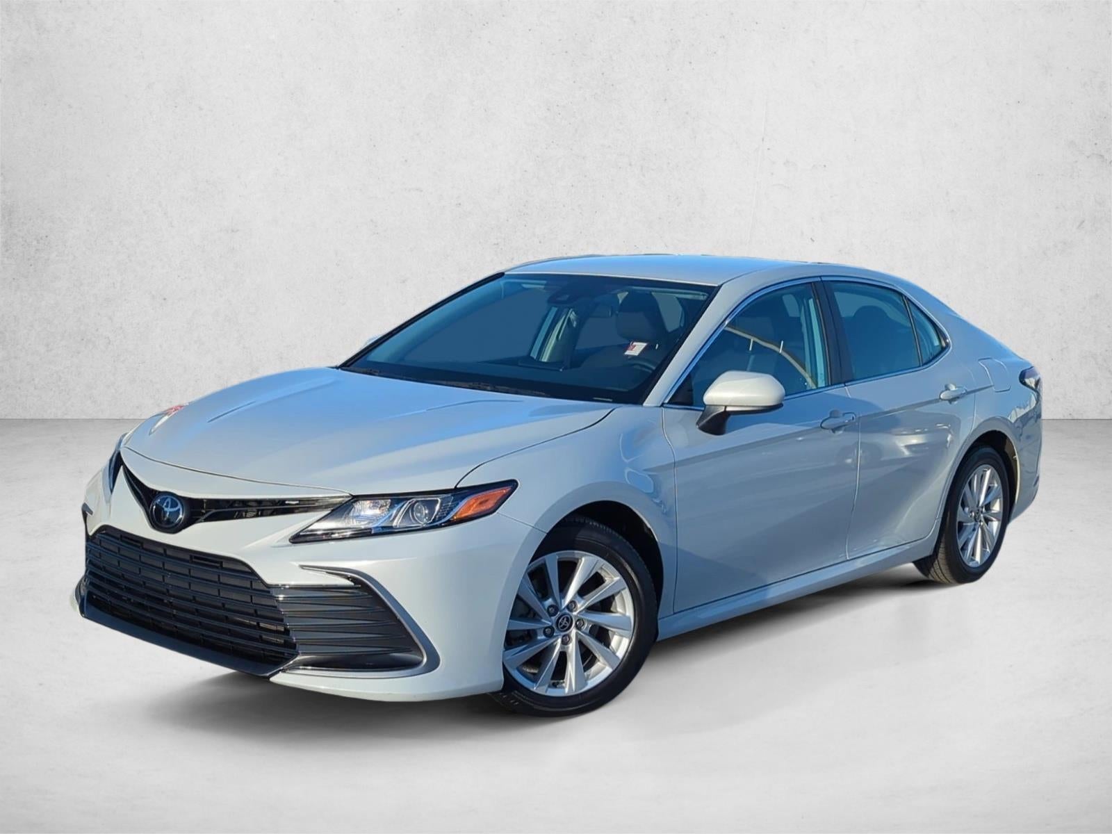 2024 Toyota Camry LE Auto (SE)