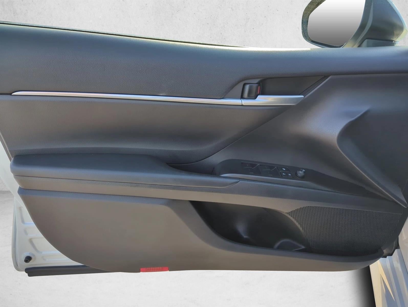 2024 Toyota Camry LE Auto (SE)