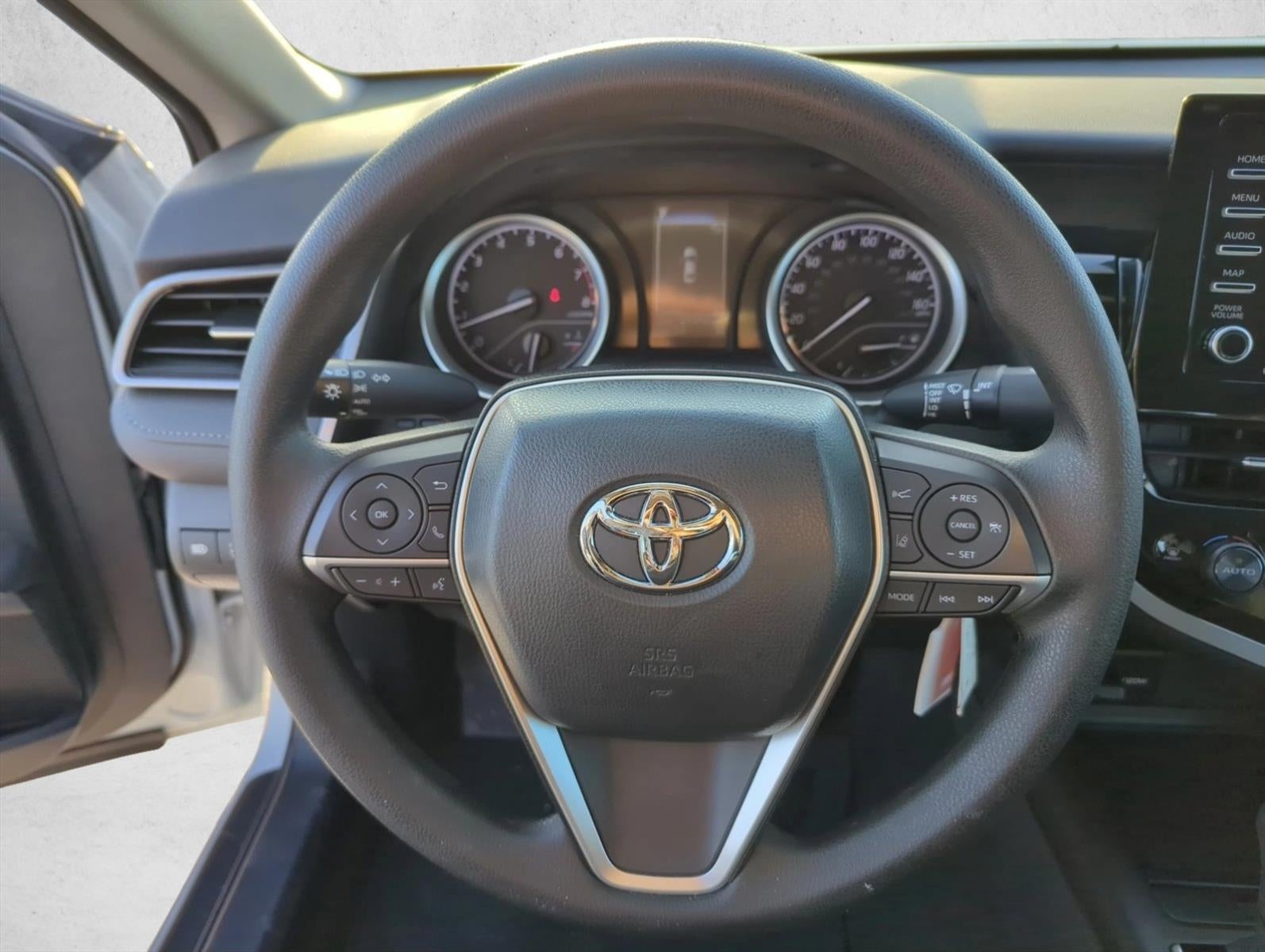 2024 Toyota Camry LE Auto (SE)
