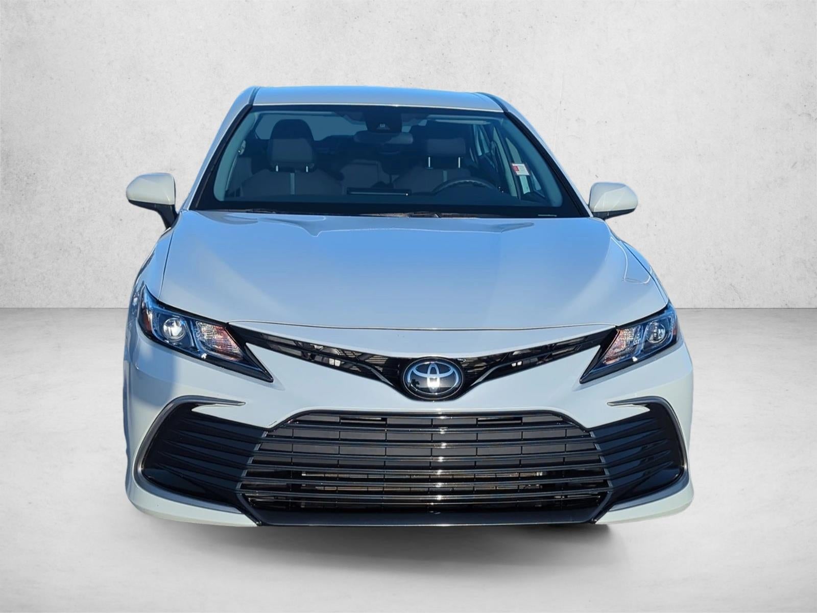 2024 Toyota Camry LE Auto (SE)