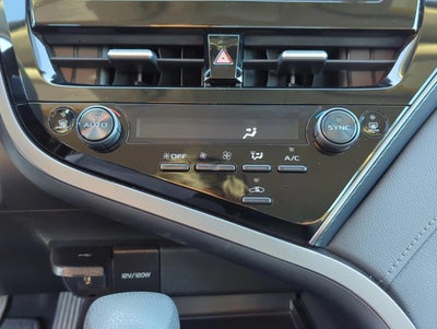 2024 Toyota Camry LE Auto (SE)