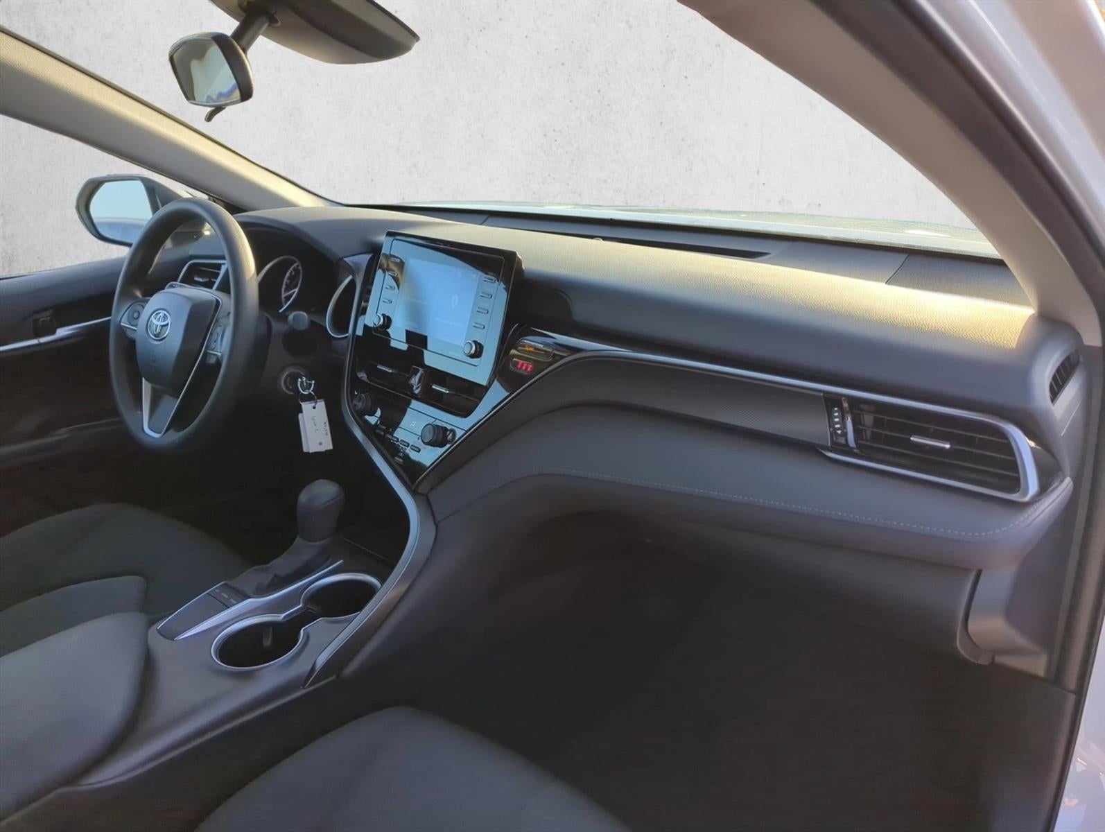 2024 Toyota Camry LE Auto (SE)