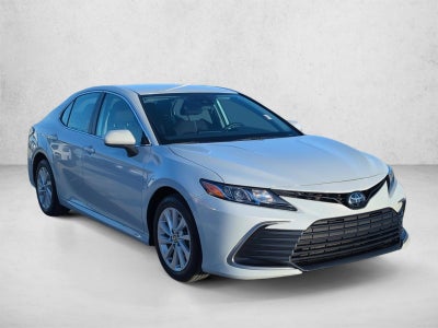 2024 Toyota Camry LE Auto (SE)