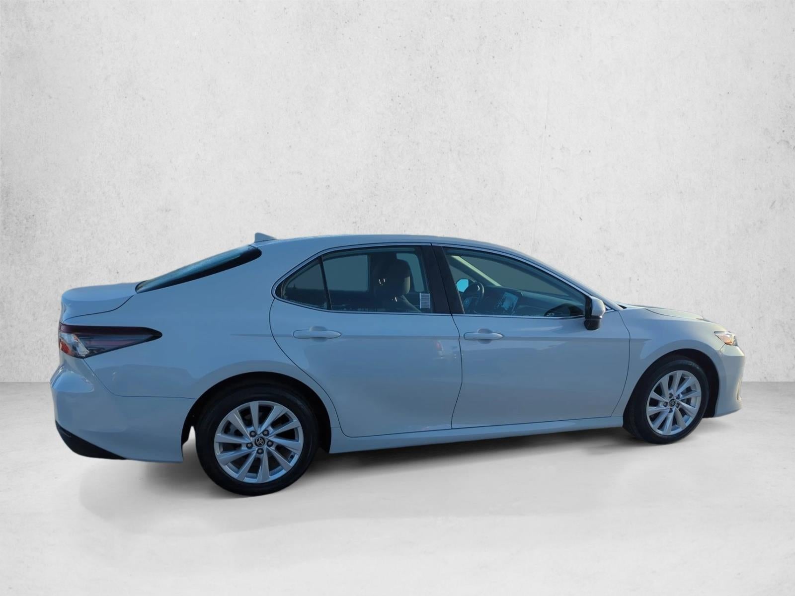 2024 Toyota Camry LE Auto (SE)