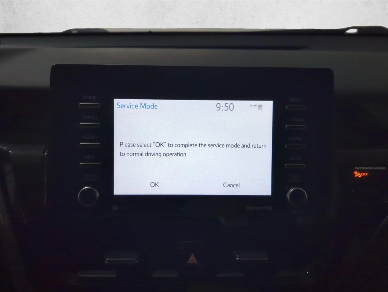 2022 Toyota Camry LE Auto (SE)