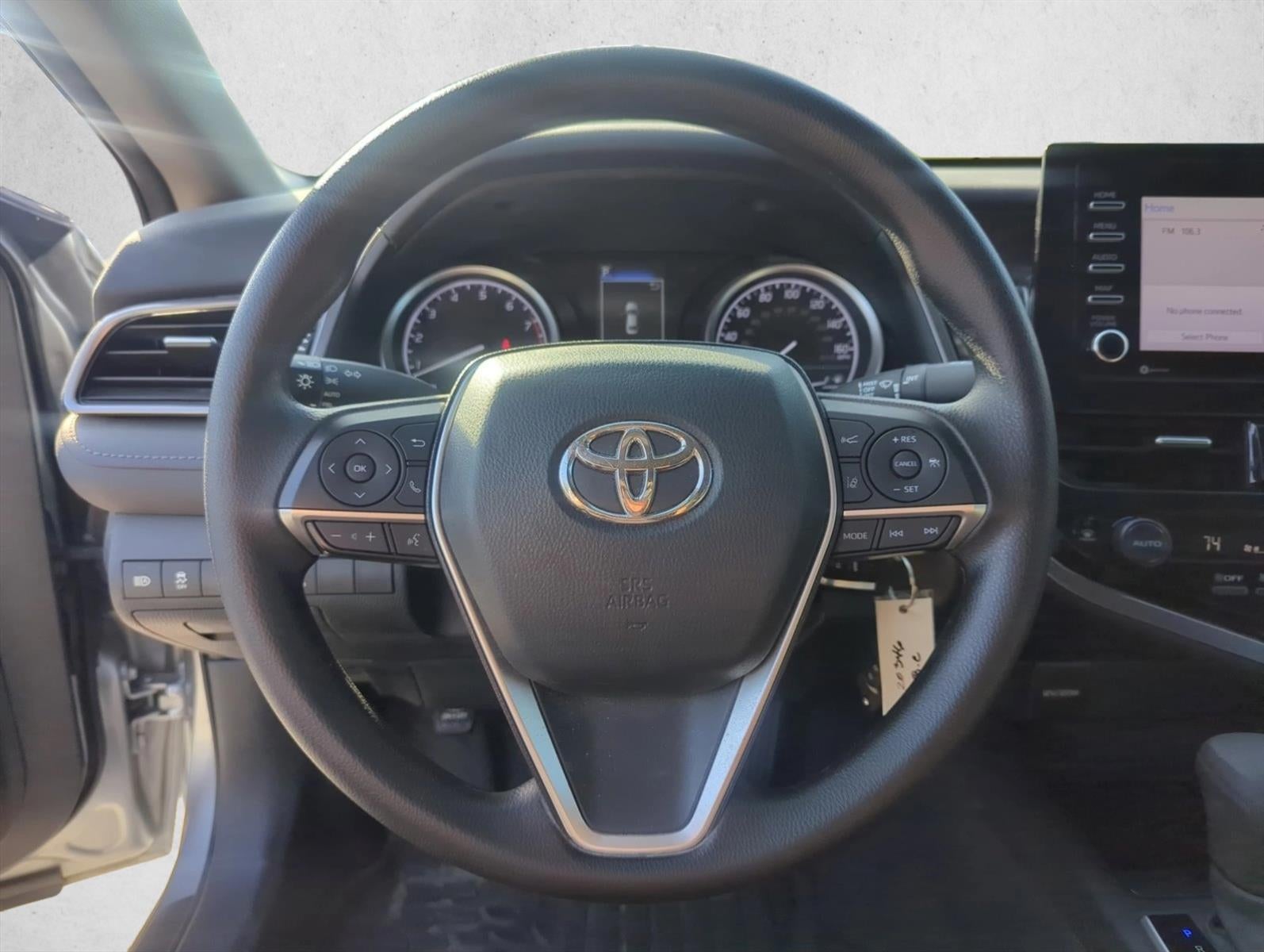 2023 Toyota Camry LE Auto (SE)