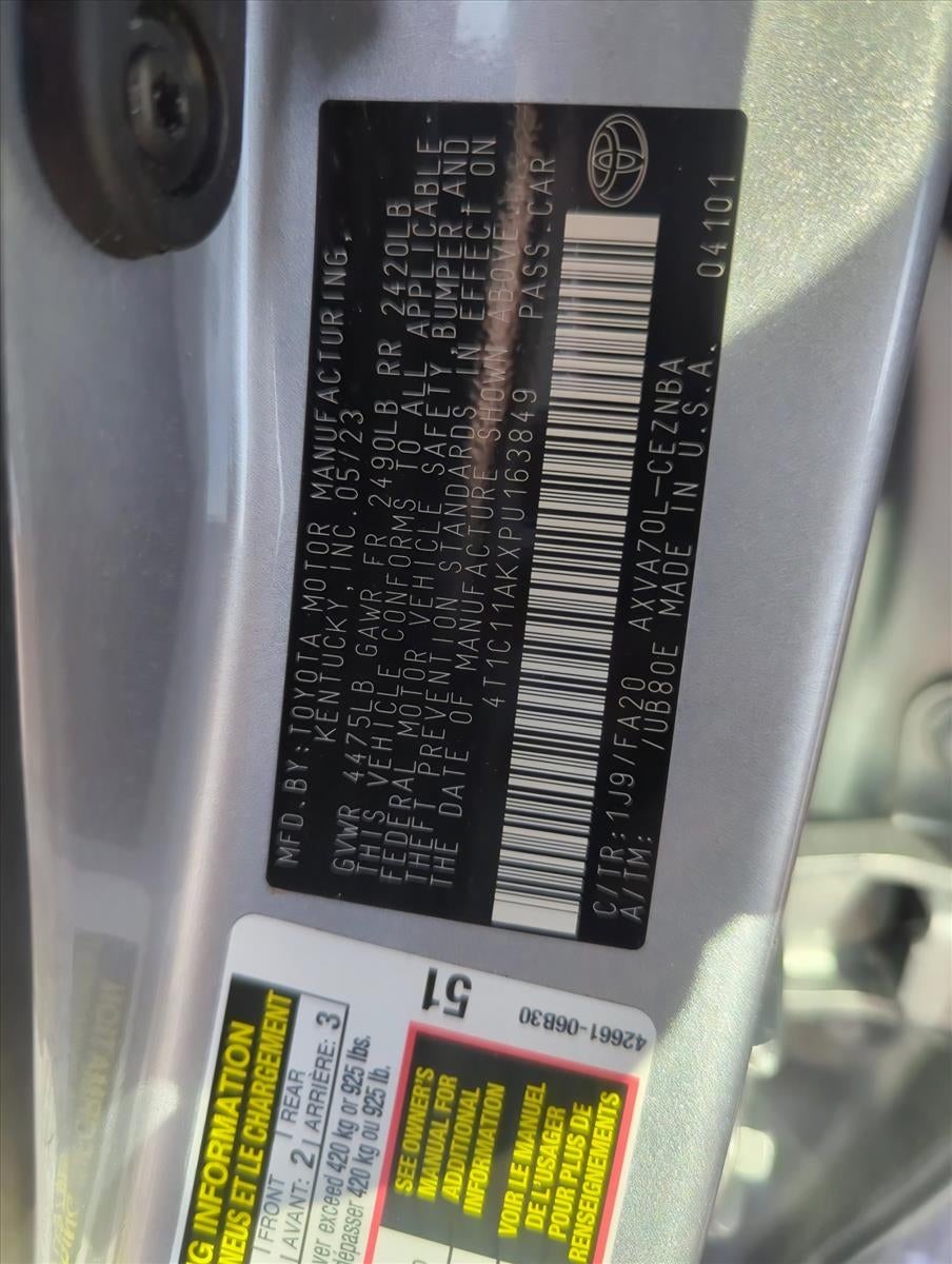 2023 Toyota Camry LE Auto (SE)