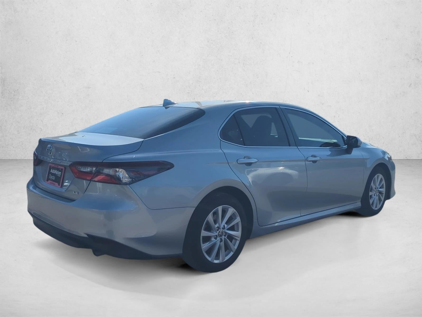 2023 Toyota Camry LE Auto (SE)