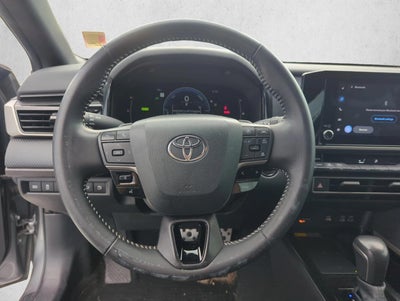2025 Toyota Camry SE (Natl)