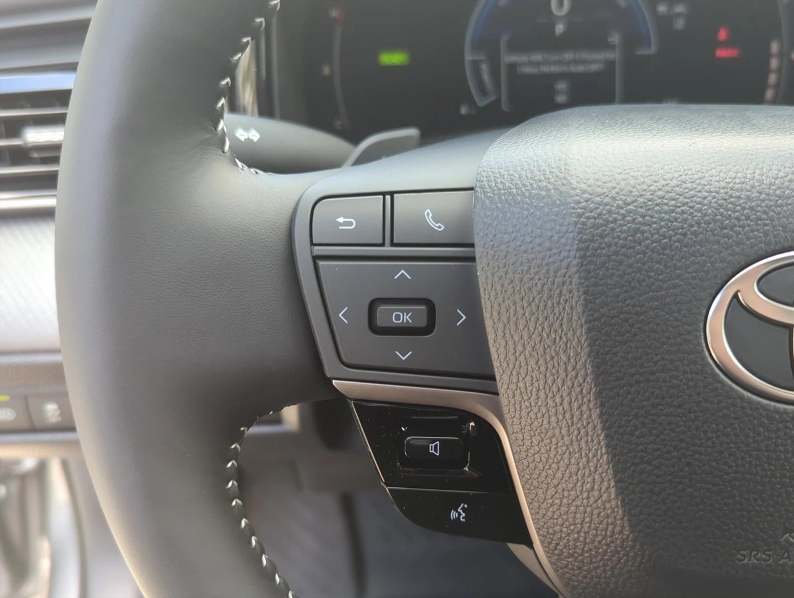 2026 Toyota Camry SE (SE)