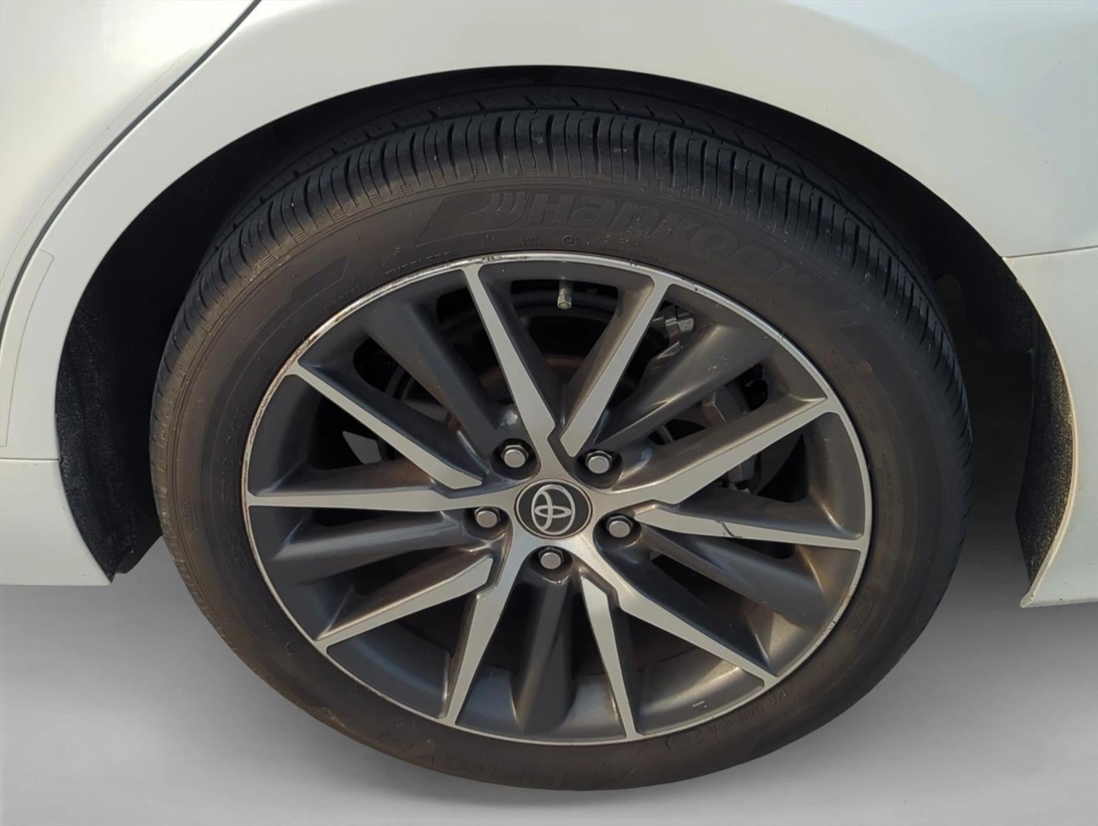 2023 Toyota Camry XLE Auto (SE)