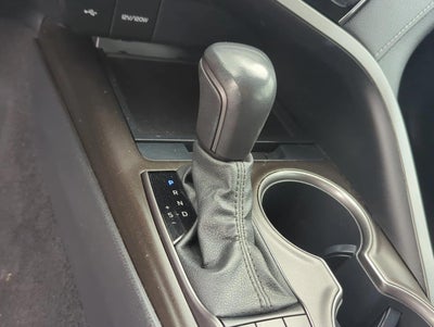 2023 Toyota Camry SE Auto (SE)