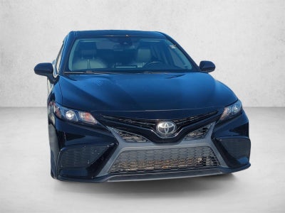 2021 Toyota Camry SE Auto (SE)