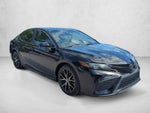 2022 Toyota Camry SE Auto (SE)