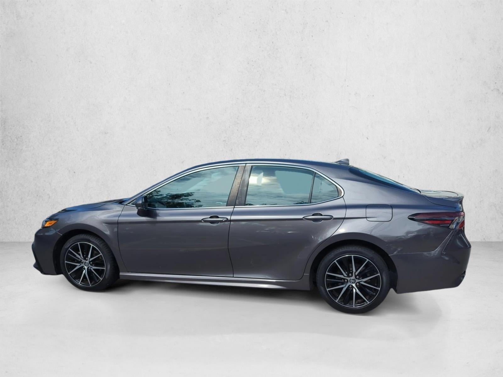 2023 Toyota Camry SE Auto (SE)