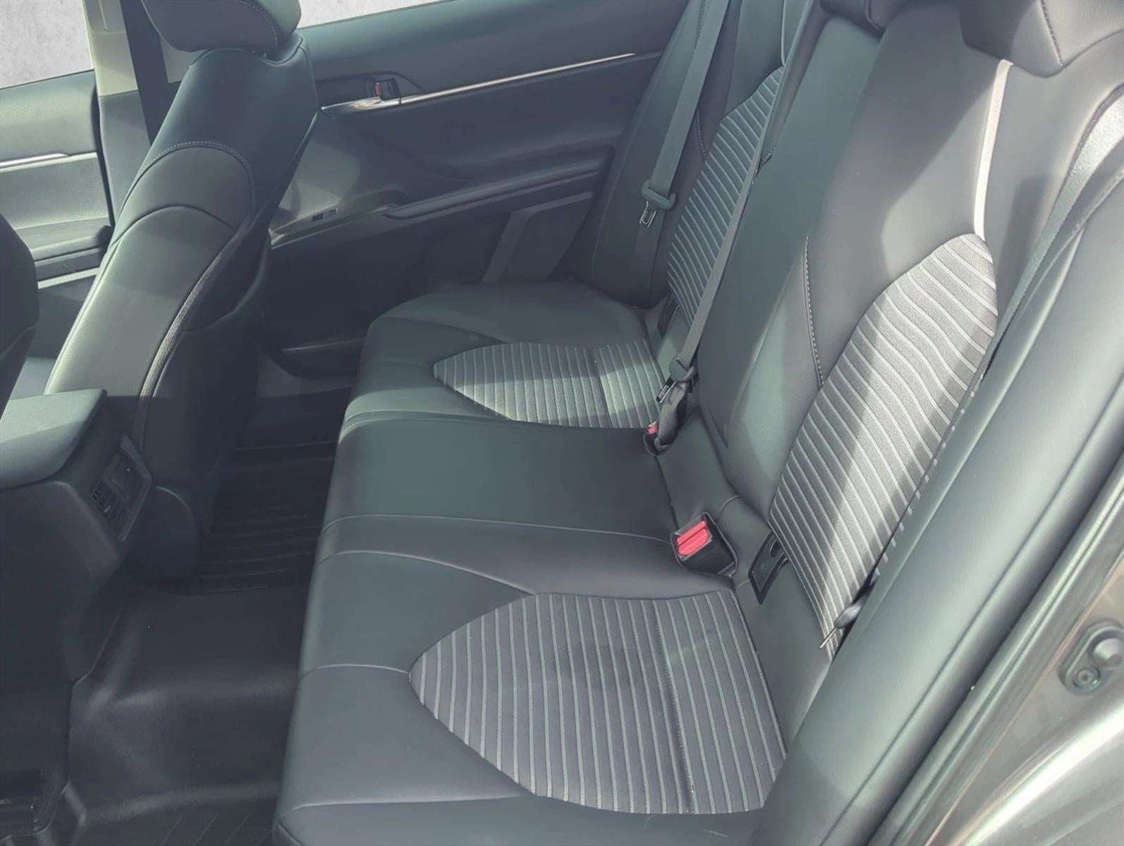 2024 Toyota Camry SE Auto (SE)