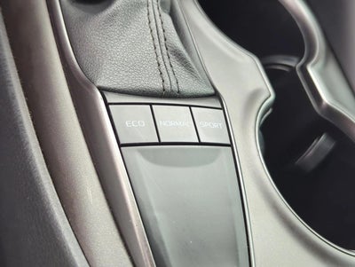 2024 Toyota Camry SE Auto (SE)