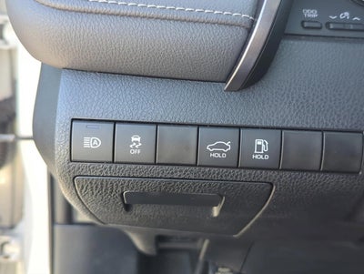 2023 Toyota Camry SE Auto (SE)