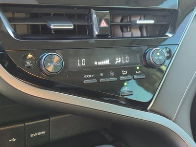 2023 Toyota Camry SE Auto (SE)