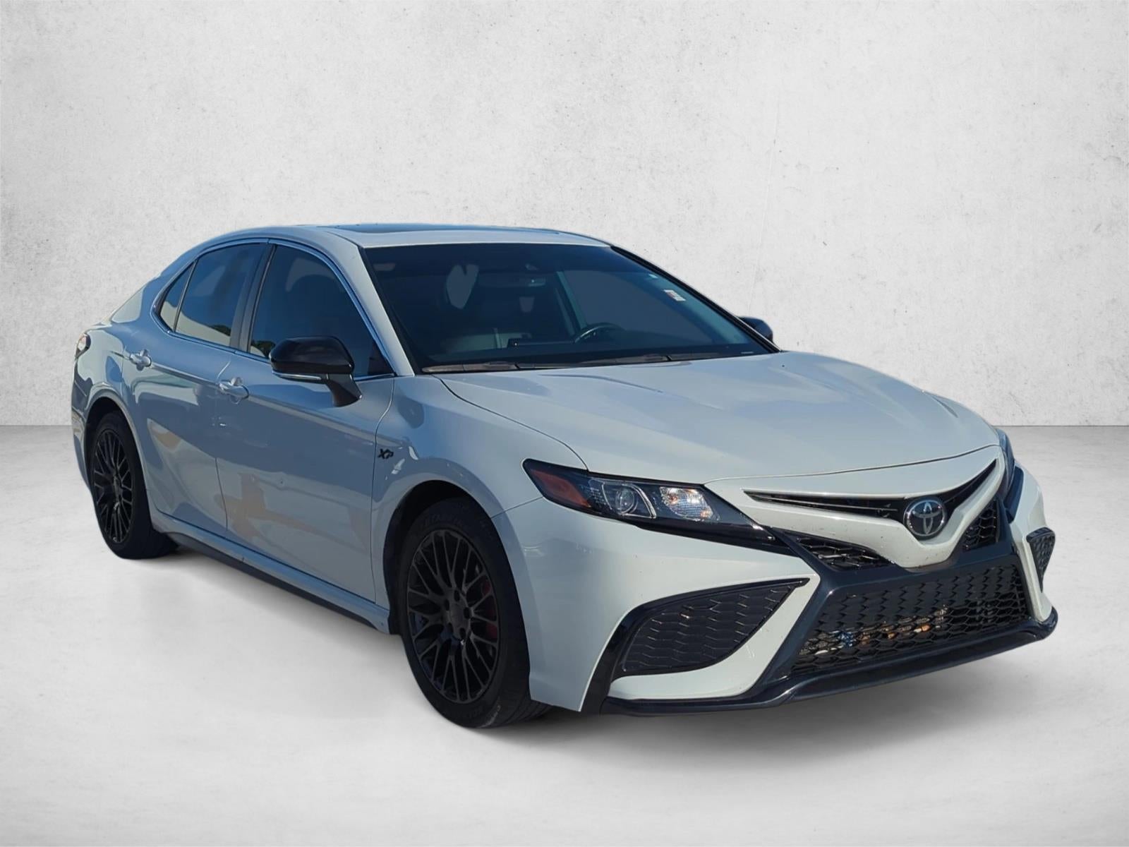 2023 Toyota Camry SE Auto (SE)