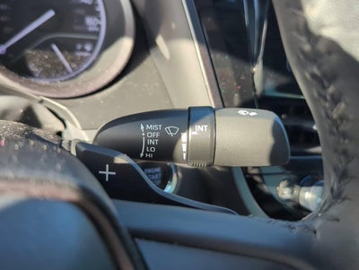 2024 Toyota Camry SE Auto (SE)