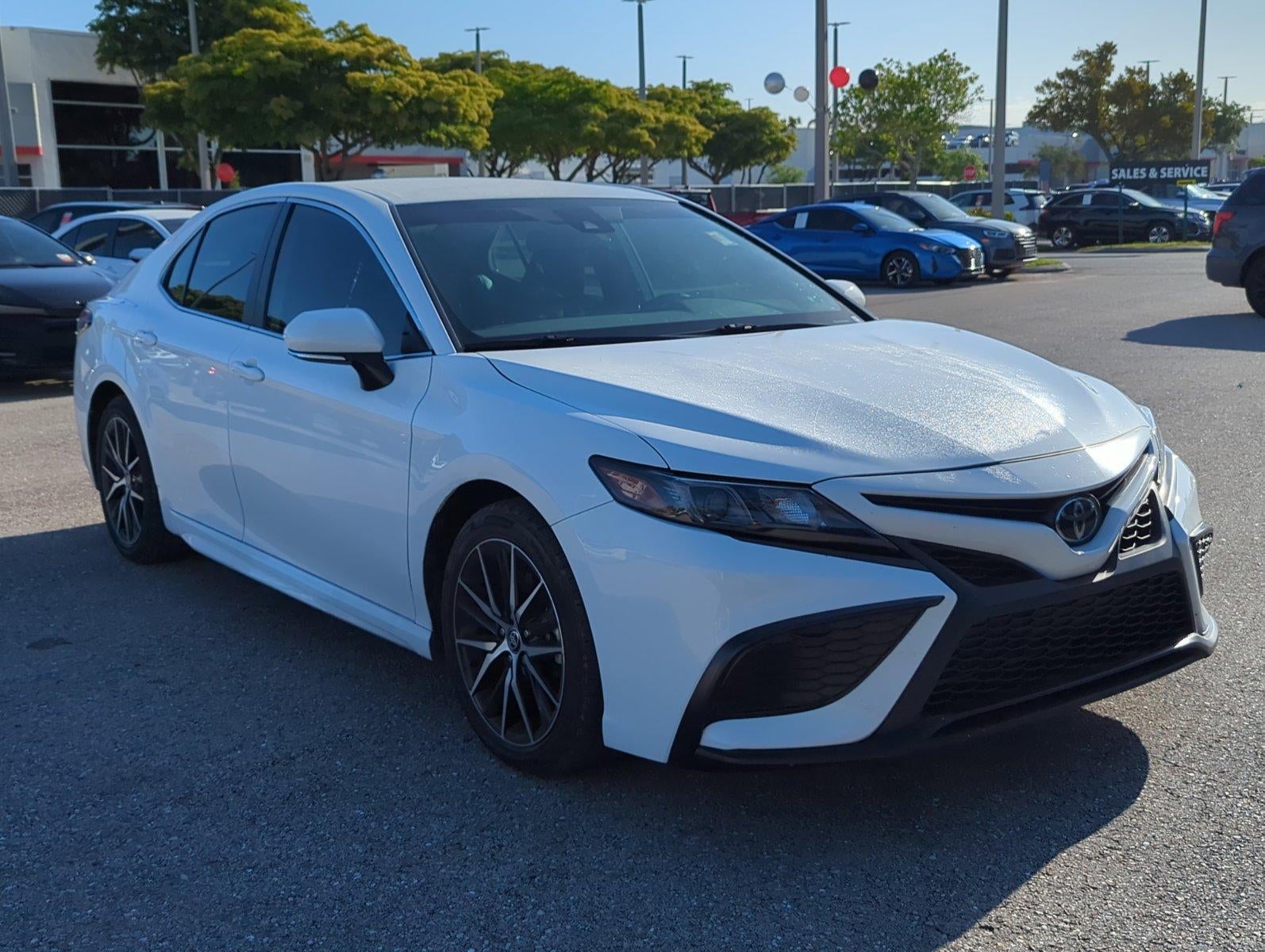 2024 Toyota Camry SE Auto (SE)