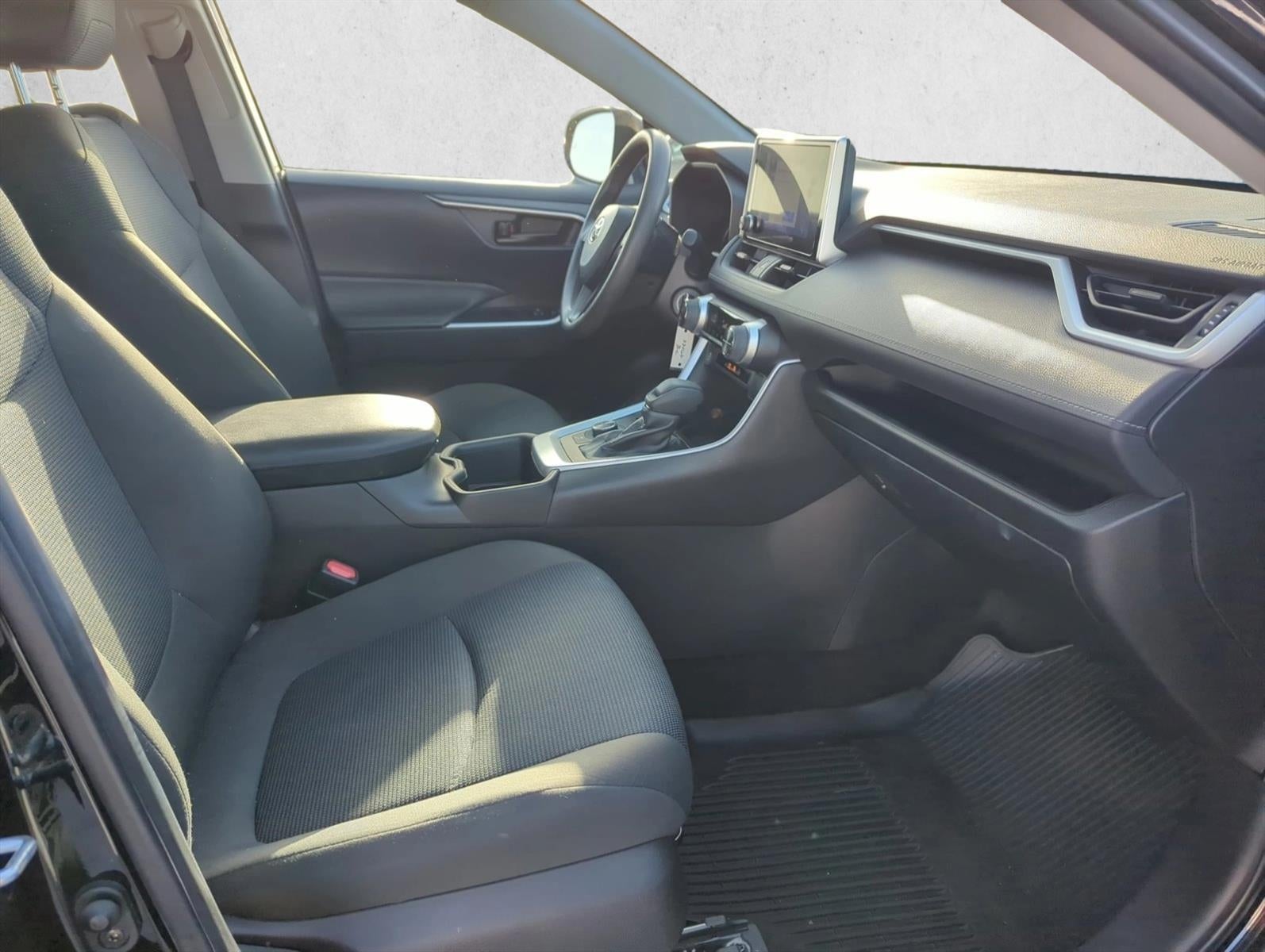 2023 Toyota RAV4 Hybrid LE AWD (Natl)