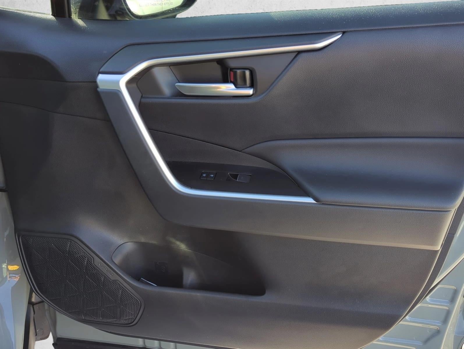 2023 Toyota RAV4 Hybrid XLE AWD (Natl)