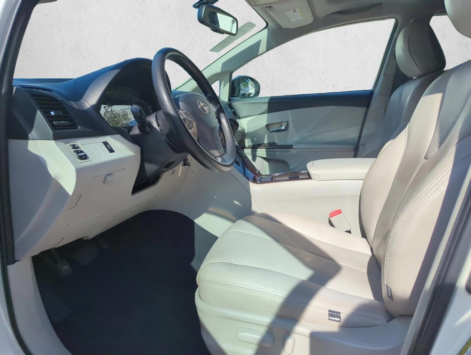 2010 Toyota Venza 4dr Wgn V6 FWD (Natl)