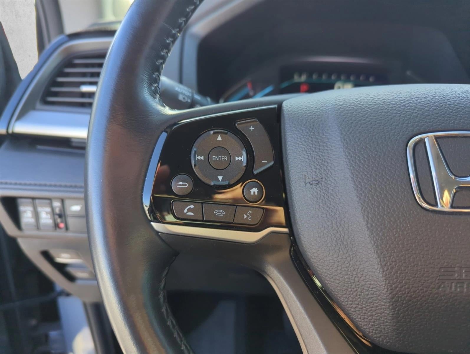 2024 Honda Odyssey Touring Auto