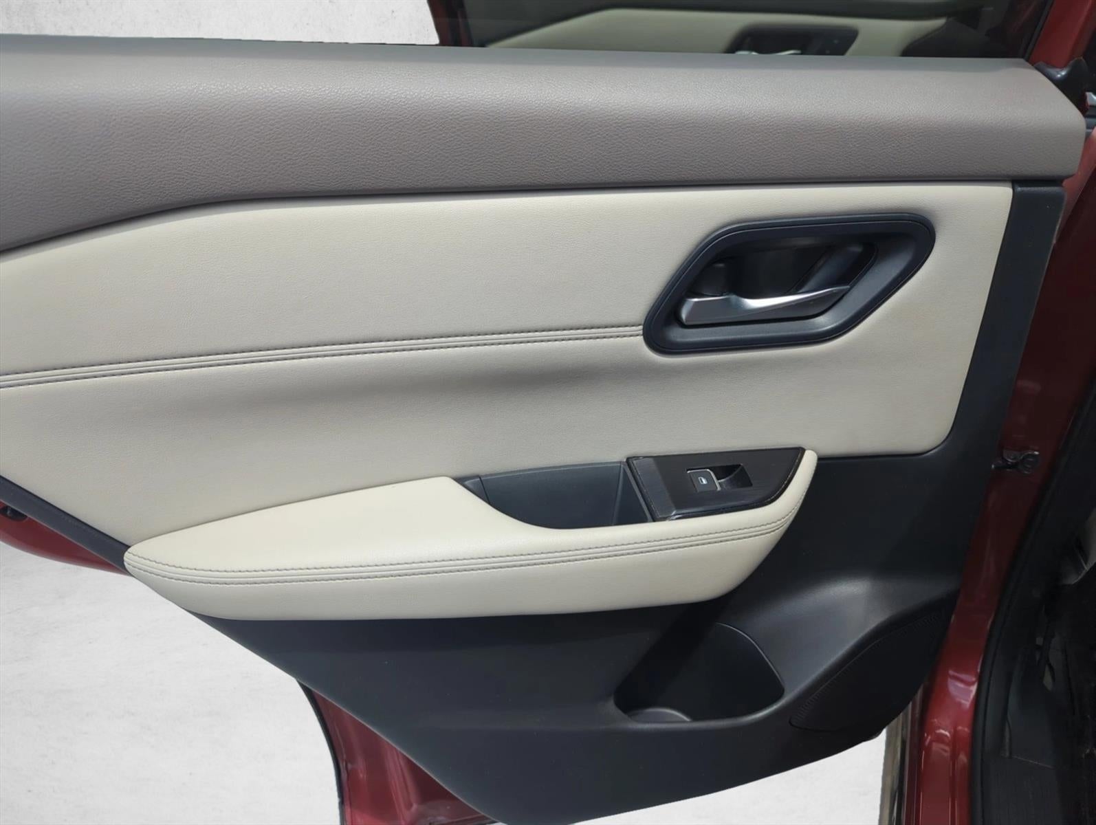 2023 Nissan Rogue FWD SL