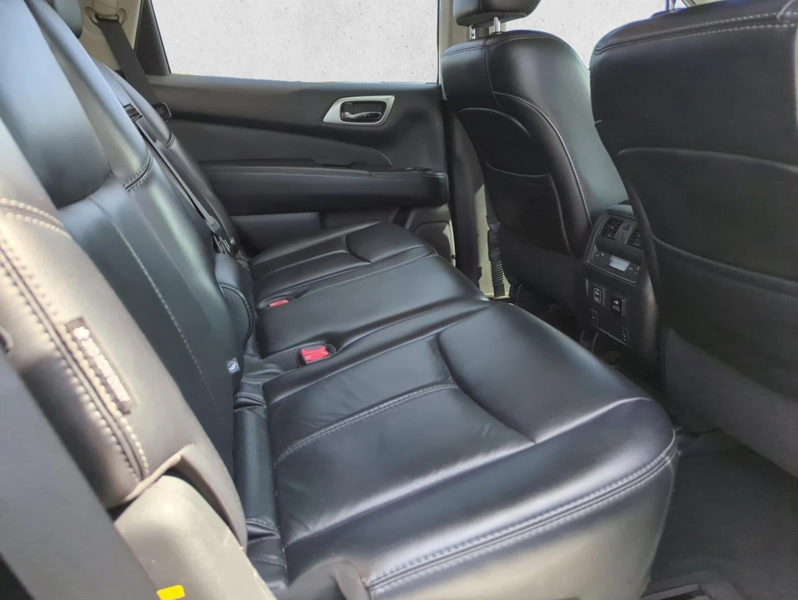 2018 Nissan Pathfinder FWD SL