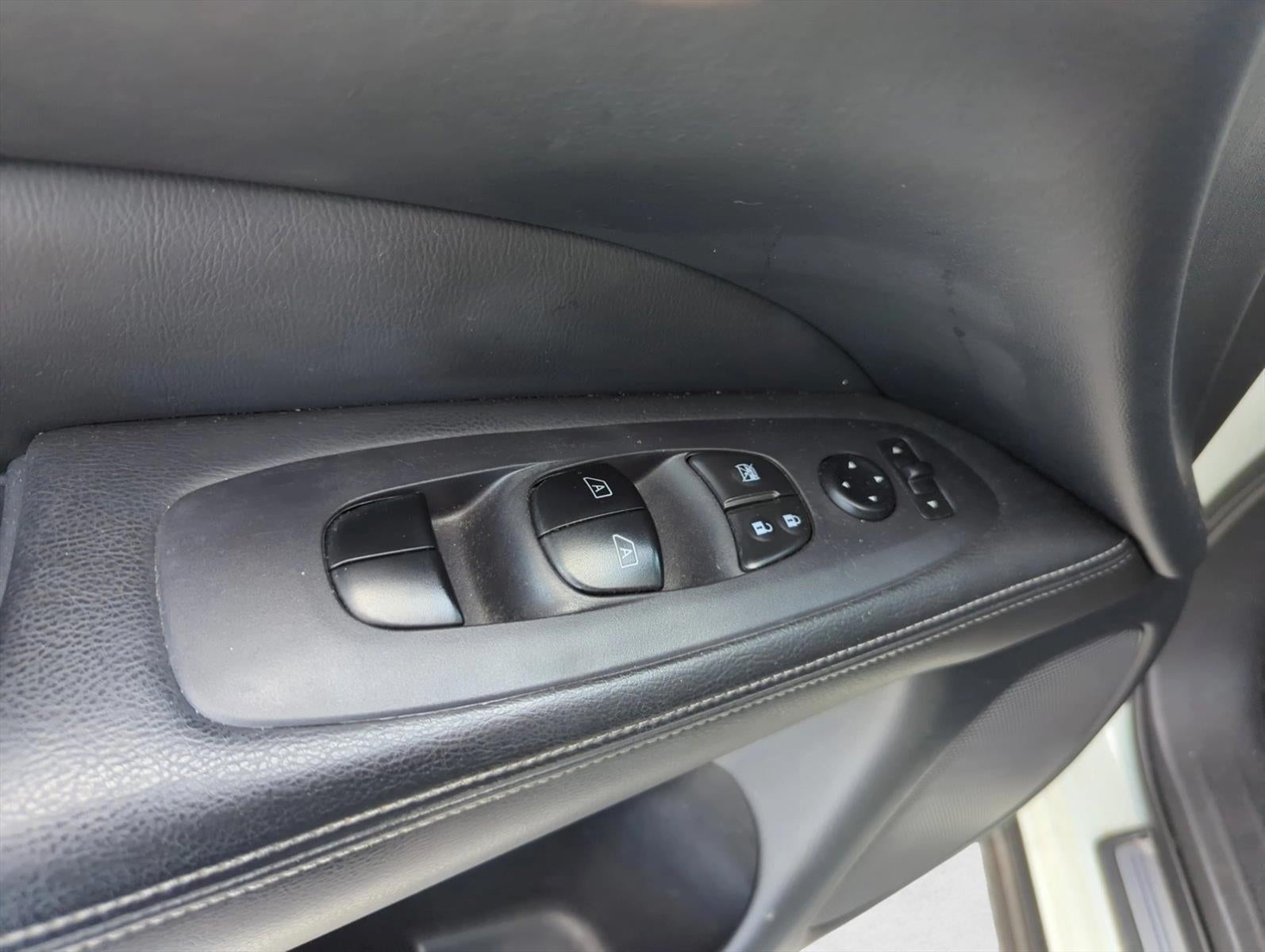 2018 Nissan Pathfinder FWD SL