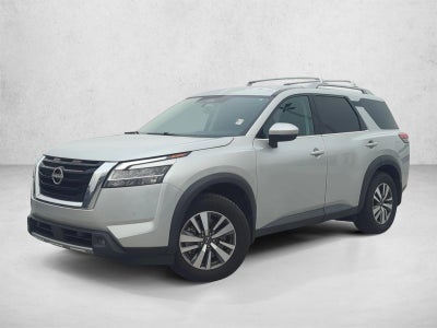 2022 Nissan Pathfinder SL 2WD