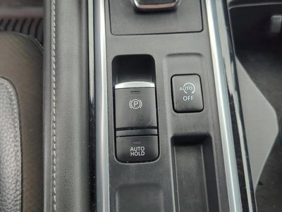 2022 Nissan Pathfinder SL 2WD