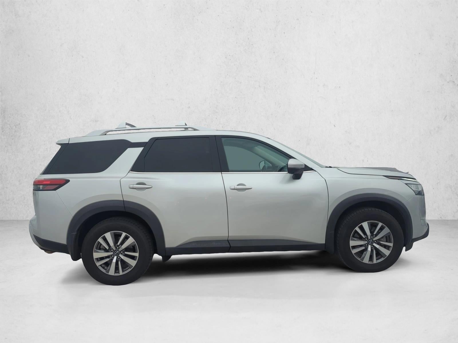 2022 Nissan Pathfinder SL 2WD