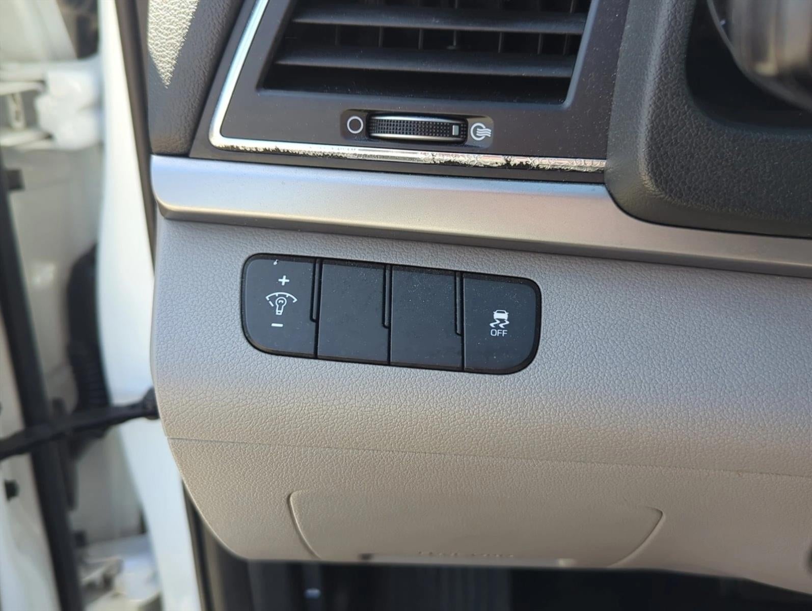 2017 Hyundai ELANTRA SE 2.0L Auto (Alabama) *Ltd Avail*