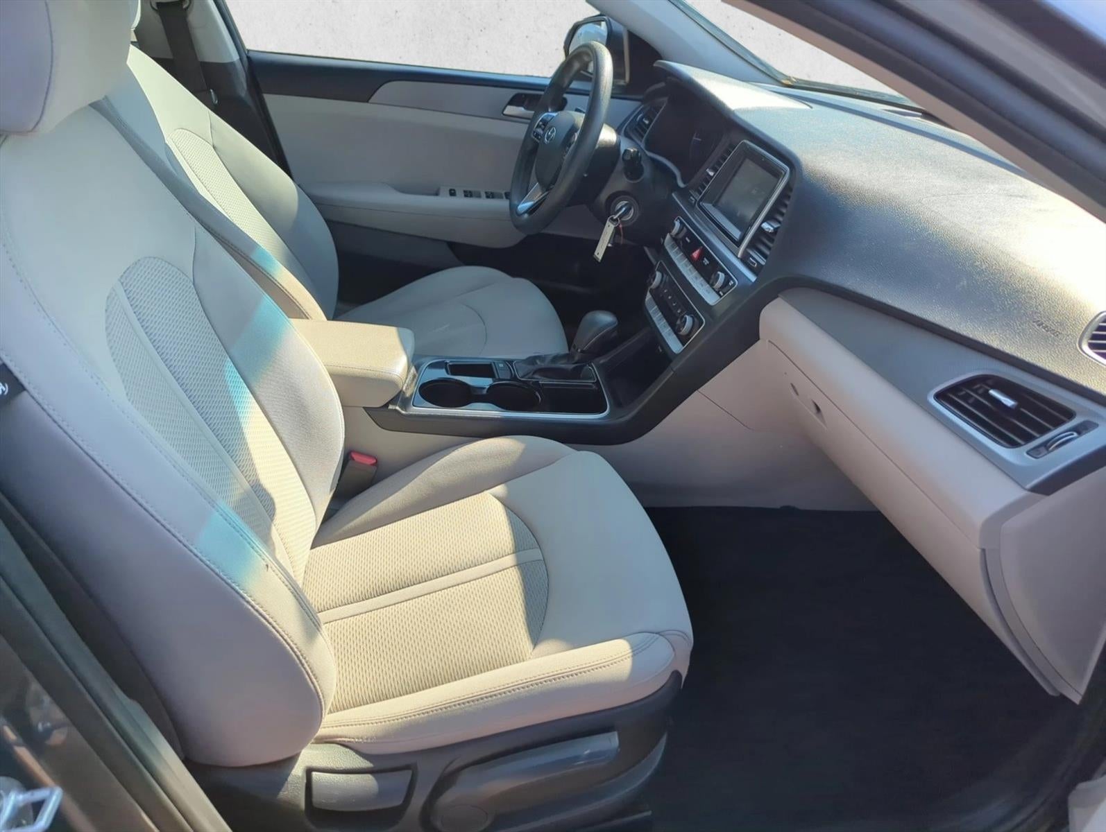 2018 Hyundai SONATA SE 2.4L