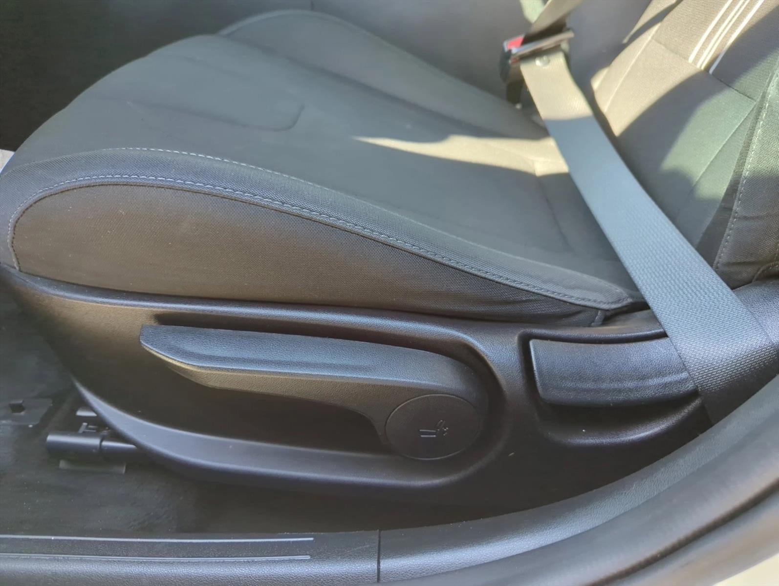 2021 Hyundai ELANTRA SEL IVT