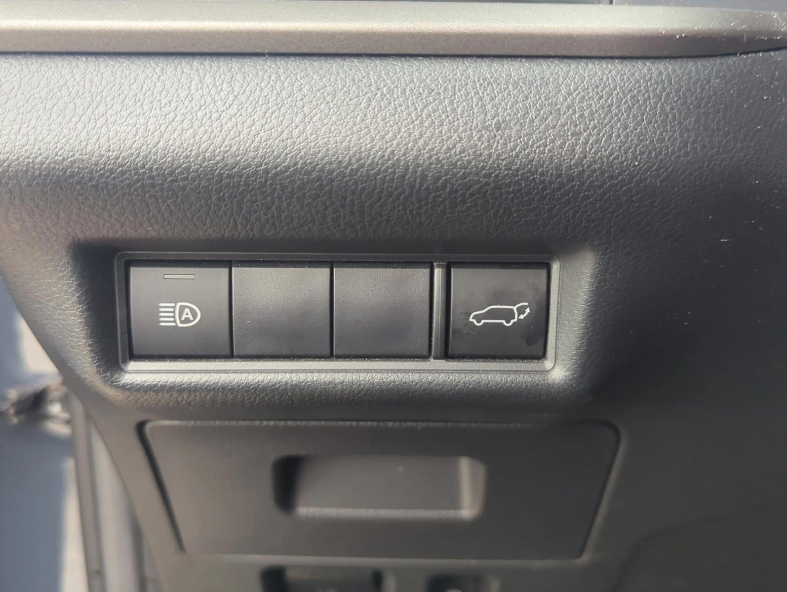 2025 Toyota Grand Highlander LE FWD (Natl)