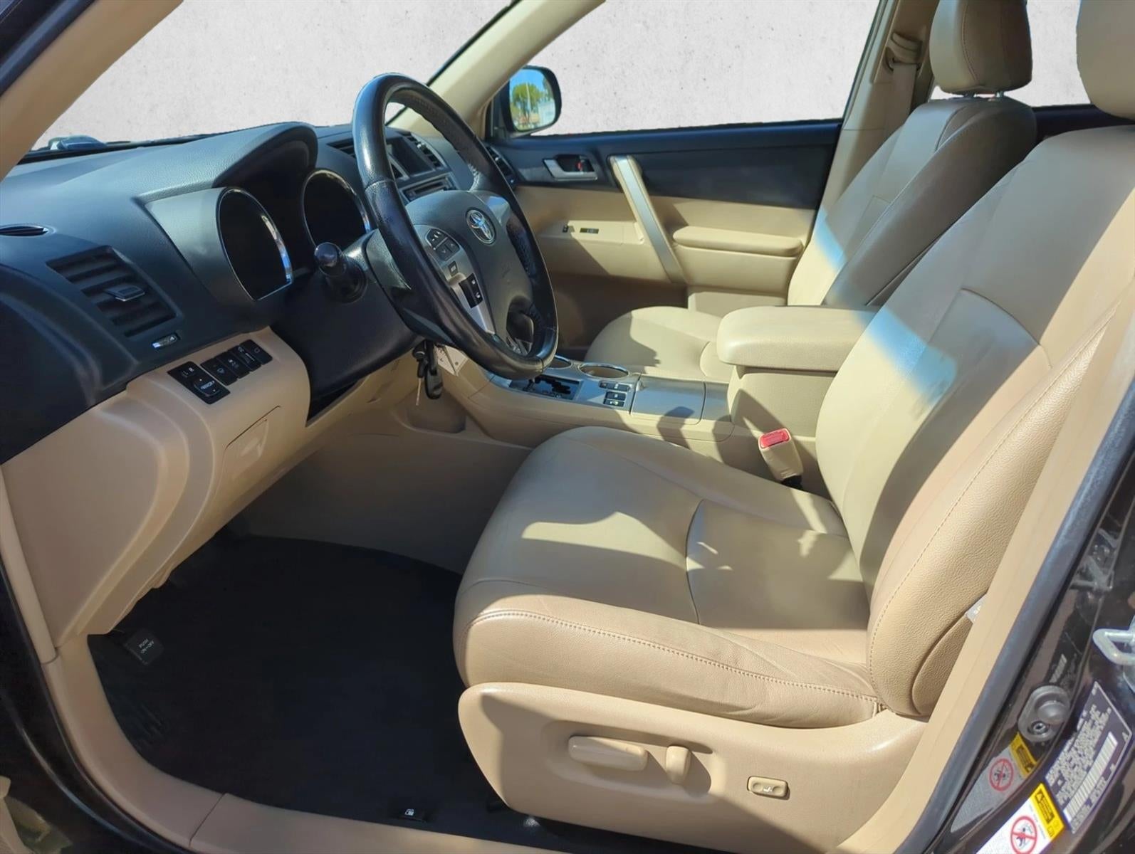 2013 Toyota Highlander 4WD 4dr V6 SE (Natl)