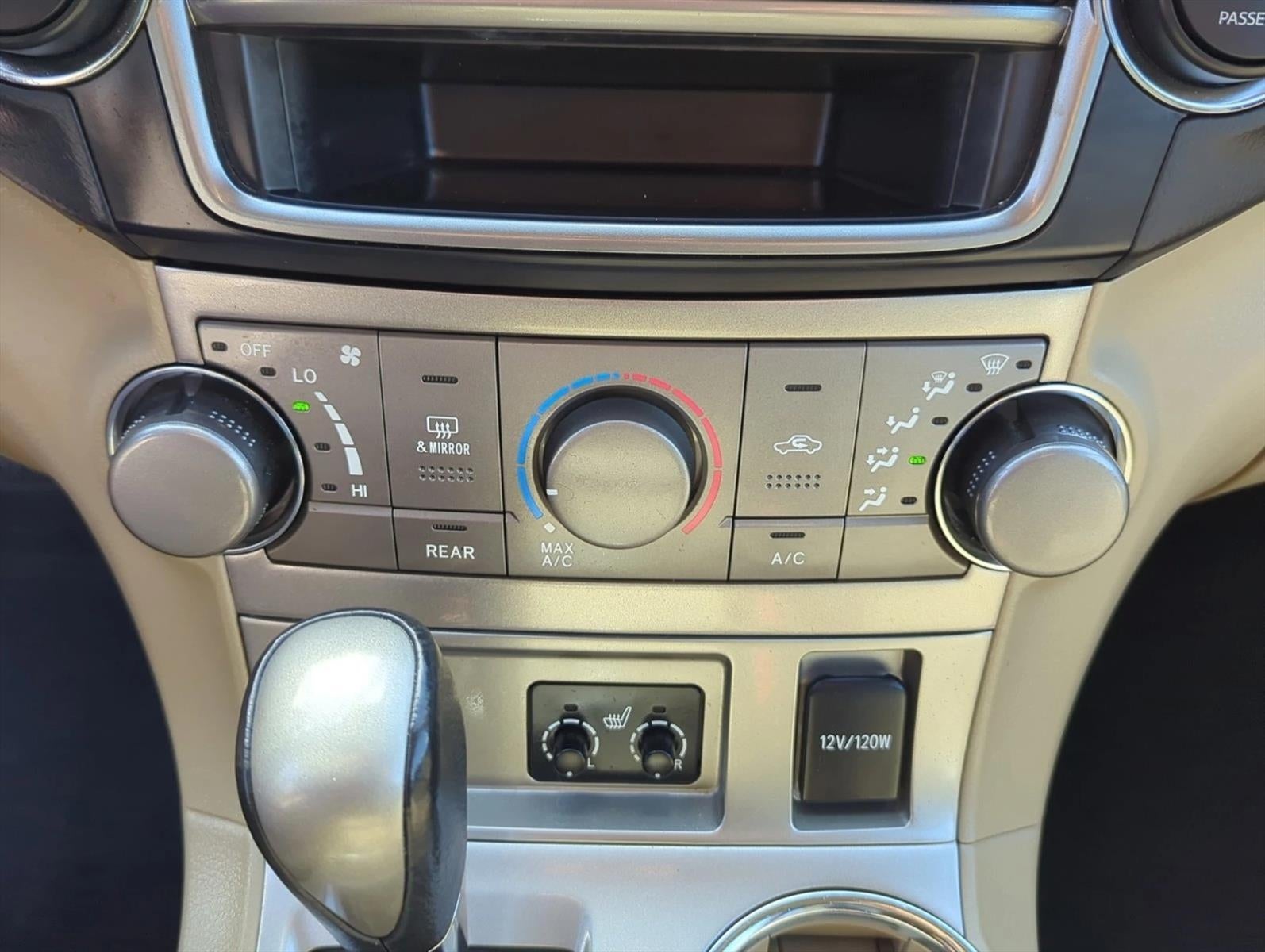 2013 Toyota Highlander 4WD 4dr V6 SE (Natl)