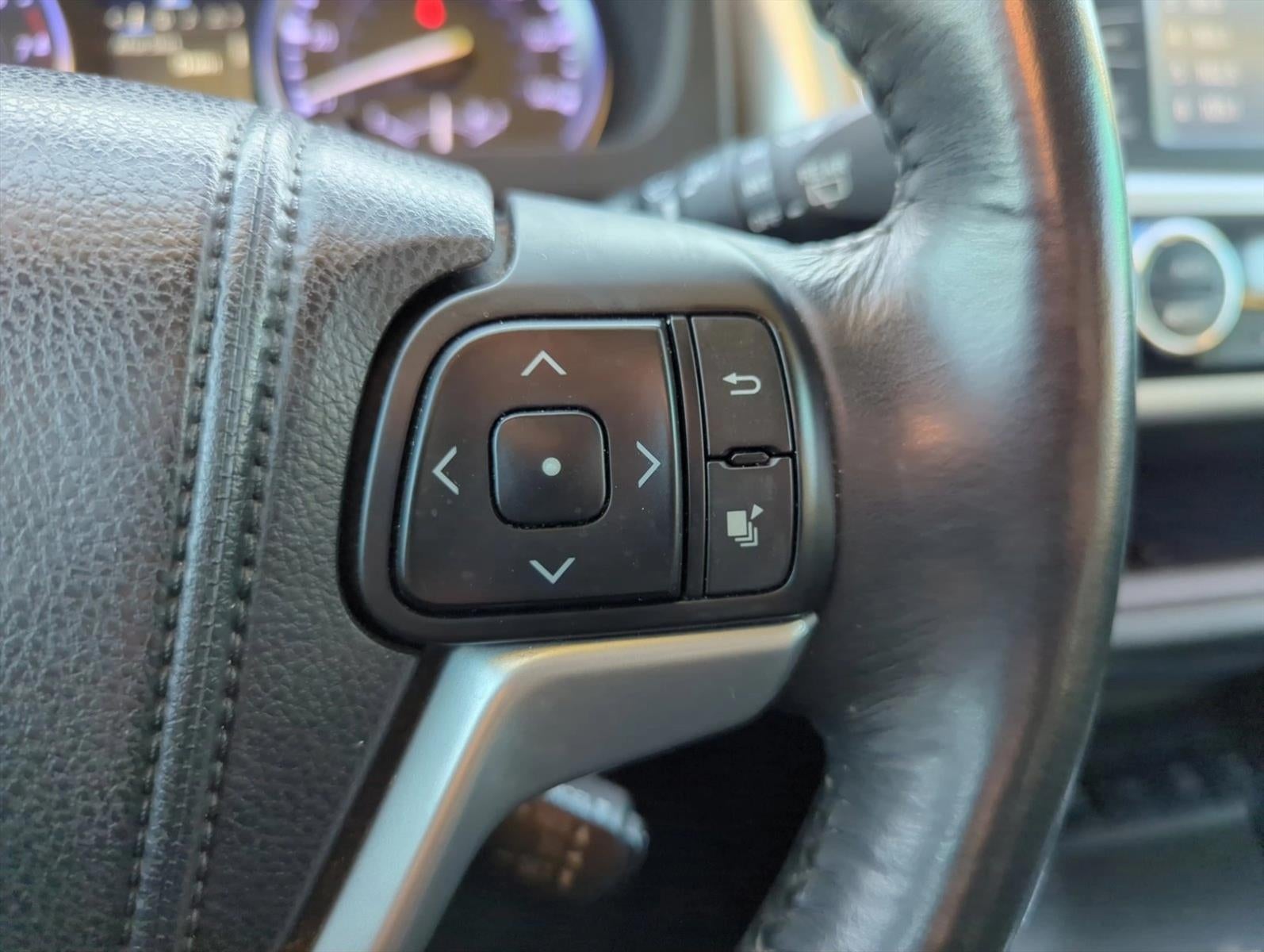 2014 Toyota Highlander AWD 4dr V6 Limited (SE)