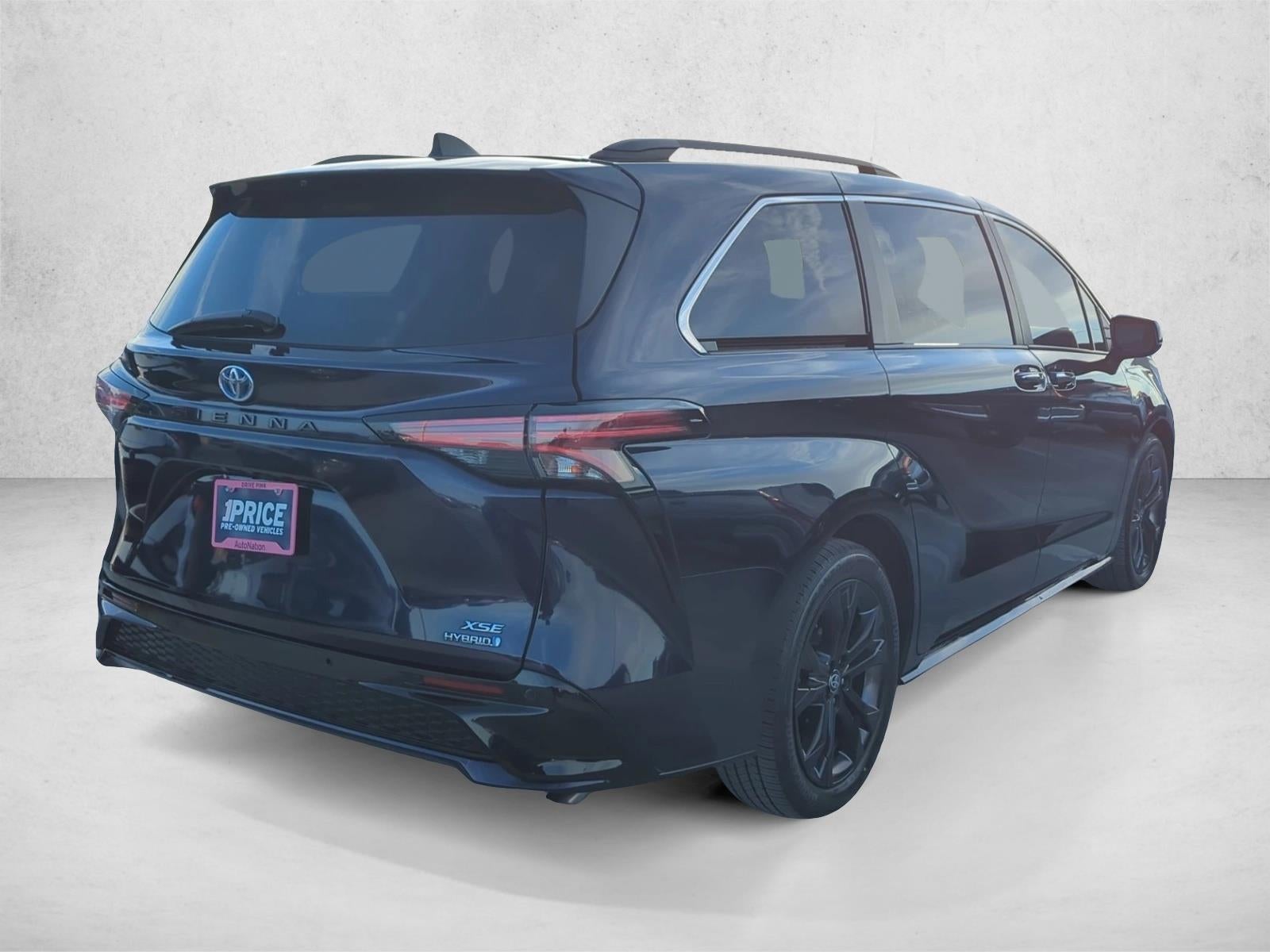 2023 Toyota Sienna XSE FWD 7-Passenger (Natl)