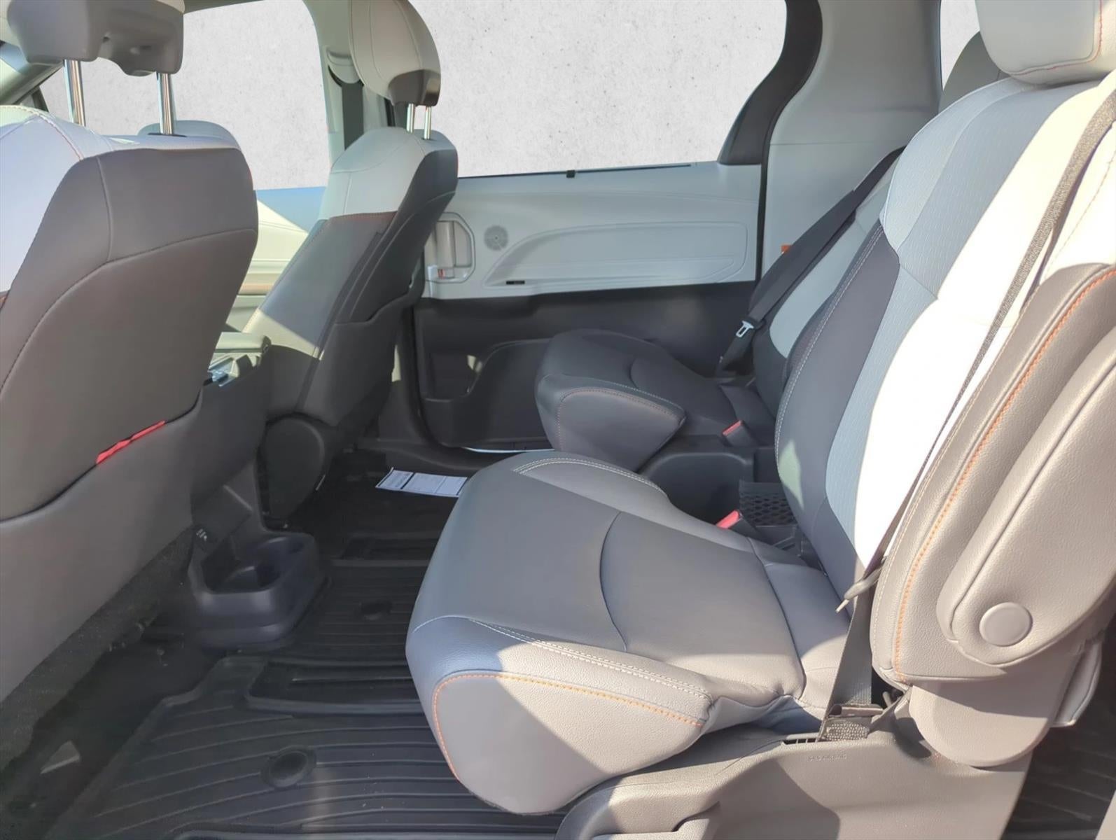 2024 Toyota Sienna XSE AWD 7-Passenger (Natl)