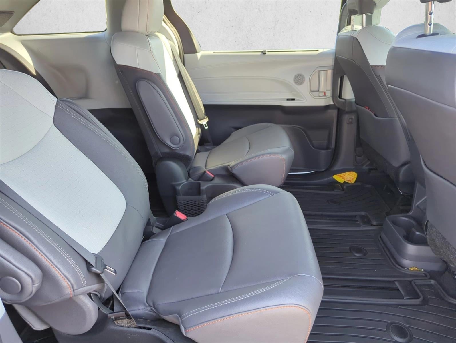 2024 Toyota Sienna XSE AWD 7-Passenger (Natl)