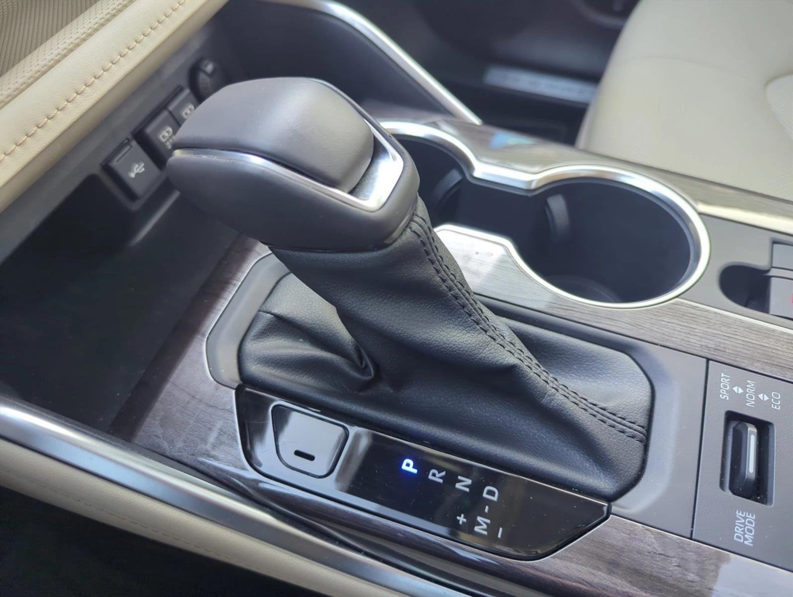 2021 Toyota Highlander Limited AWD (Natl)